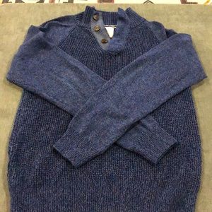 Weatherproof vintage sweater. Size large